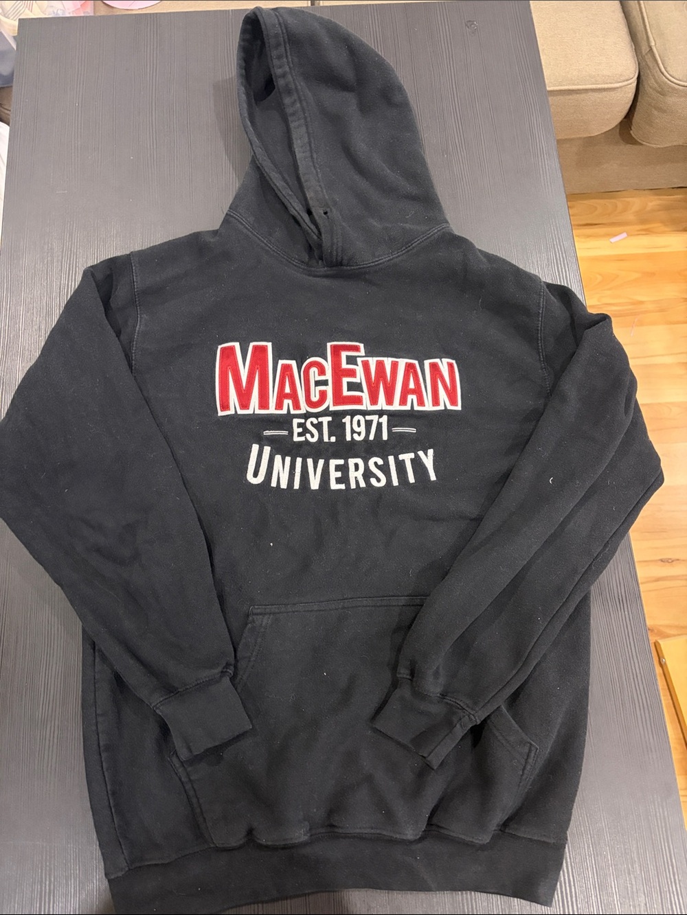 Macewan University Hoodie medium